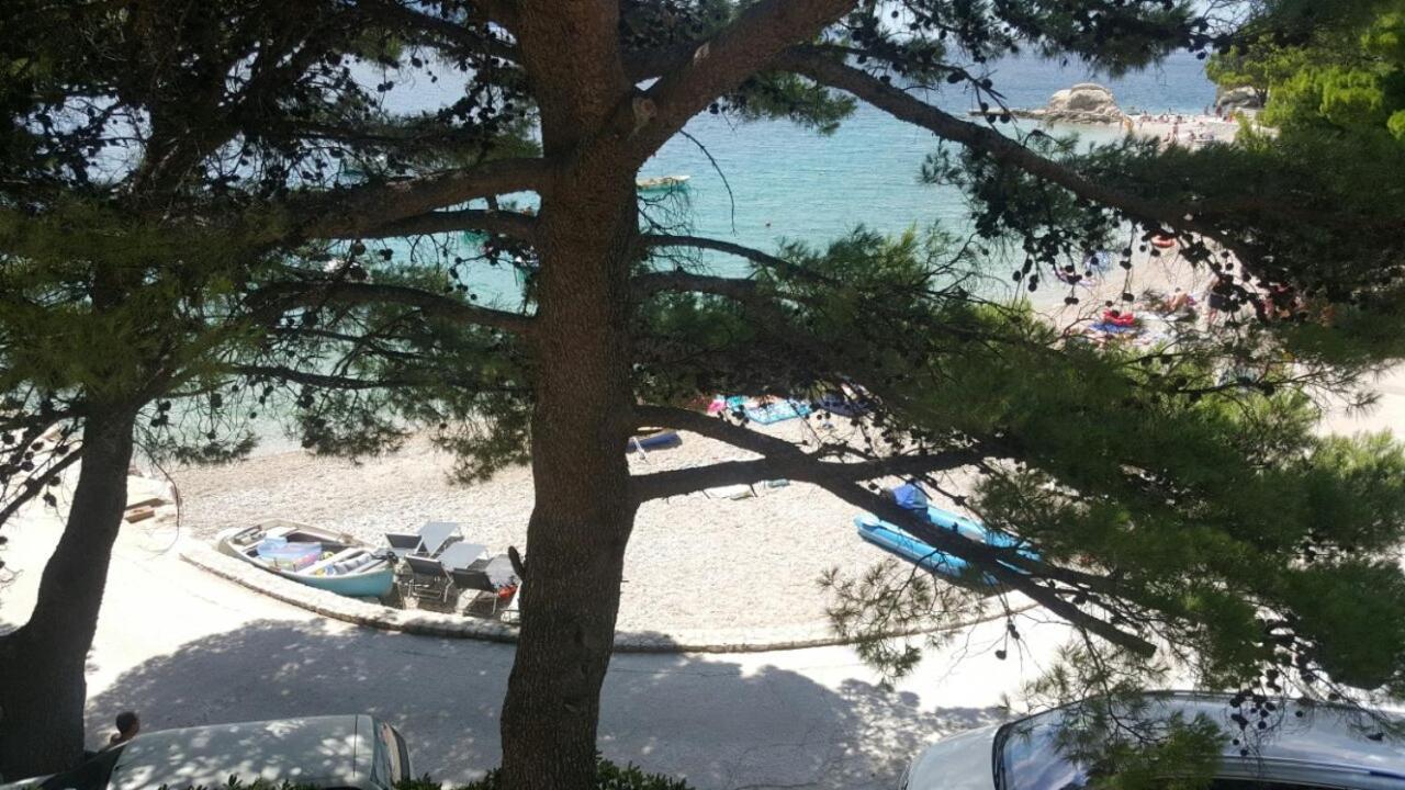 Apartments By The Sea Brela, Makarska - 11821 Exterior foto