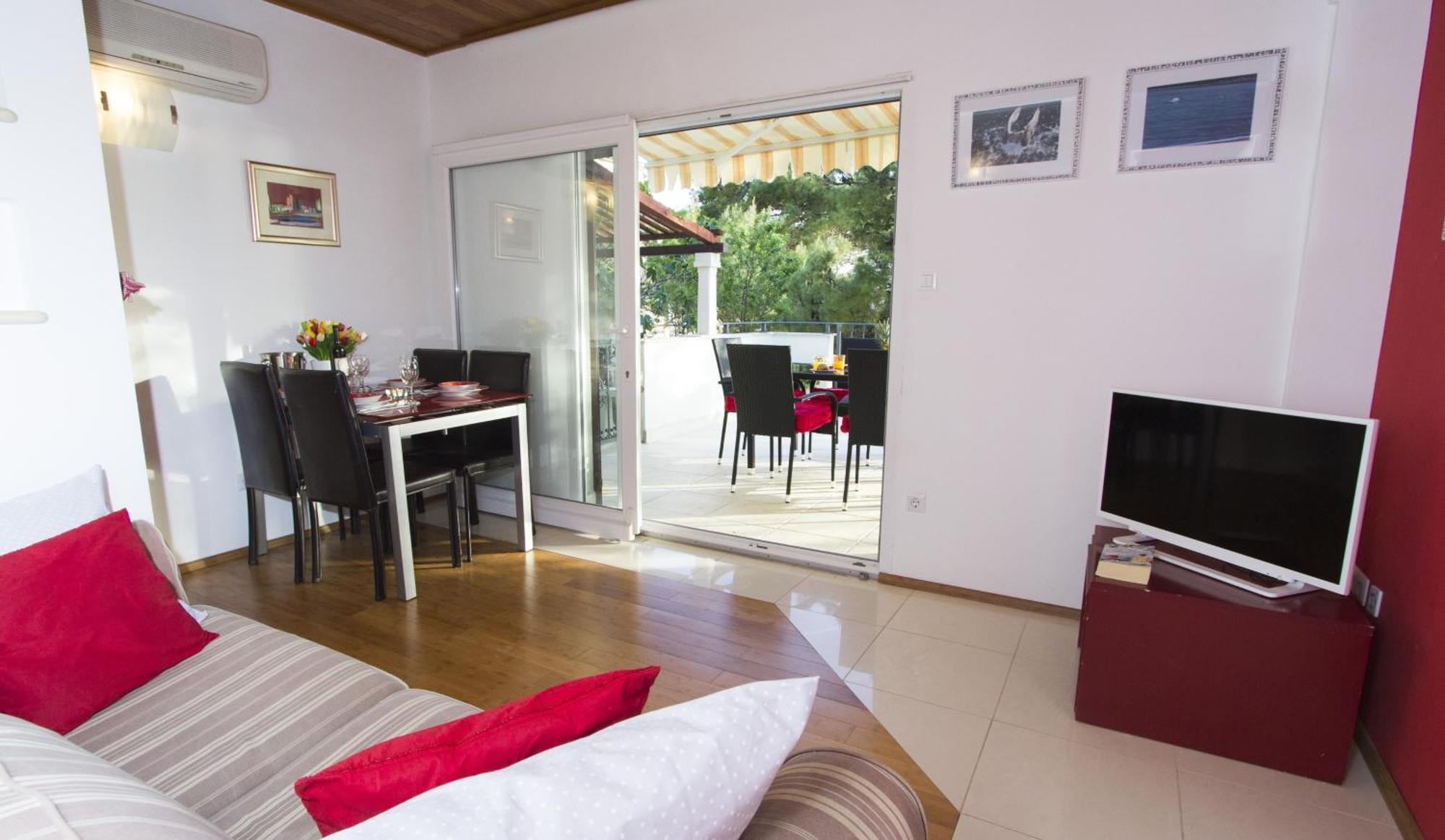 Apartments By The Sea Brela, Makarska - 11821 Habitación foto
